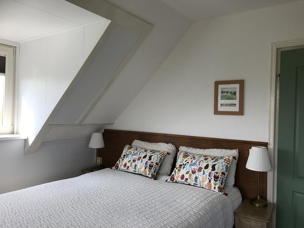 B&B Landleven เฮเลวุทสไลส์ ภายนอก รูปภาพ