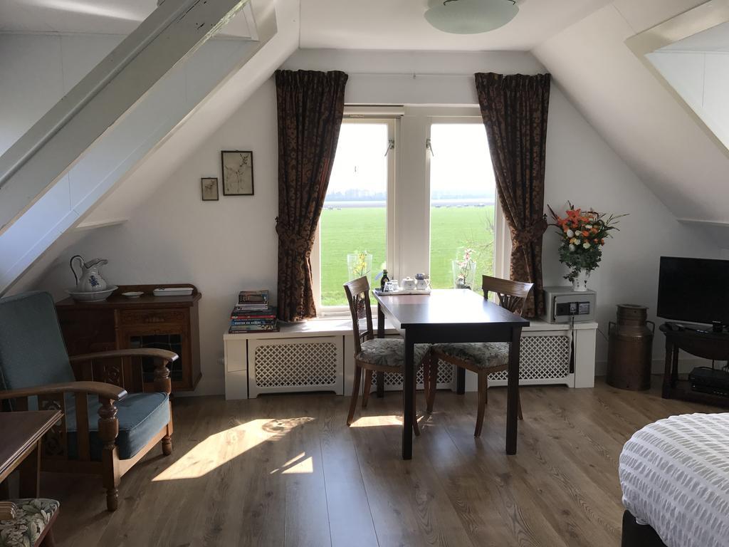 B&B Landleven เฮเลวุทสไลส์ ภายนอก รูปภาพ